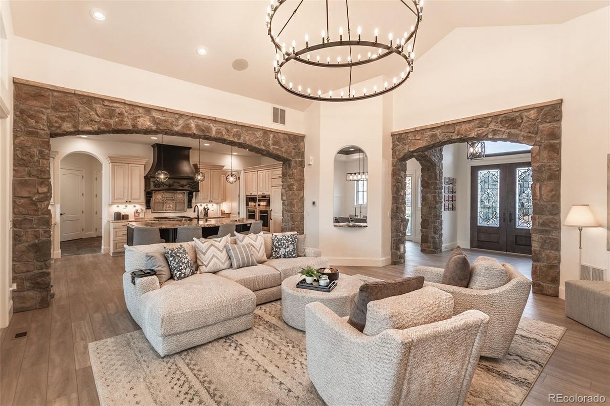 Interior, Kitchen, Living room, Pendant Lights, Recessed Lighting, Stainless Steel Appliances, Wood Texture Flooring