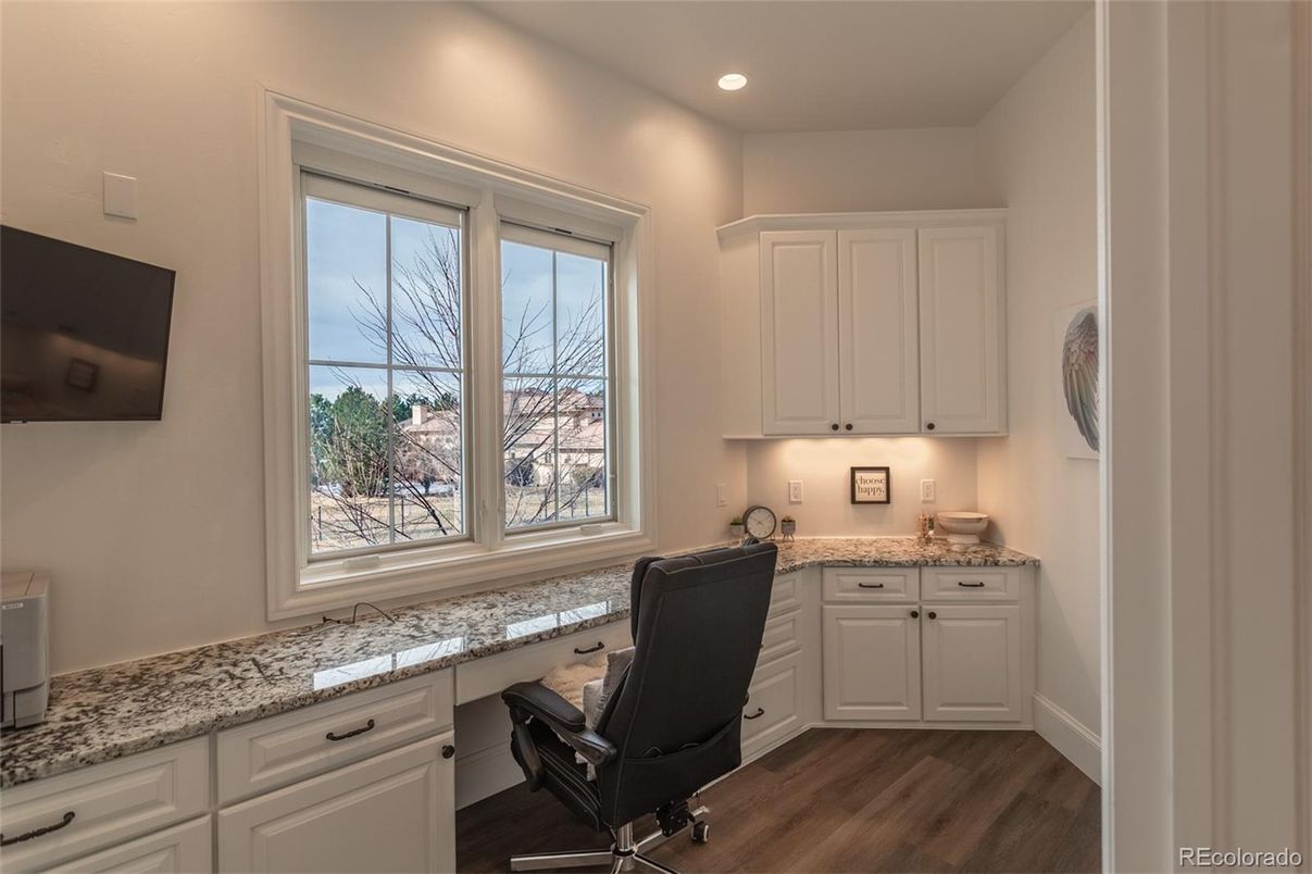 Home Office, Interior, Recessed Lighting, Wood Texture Flooring