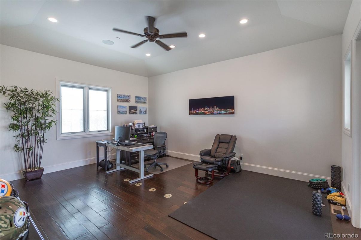 Home Office, Interior, Recessed Lighting, Wood Texture Flooring