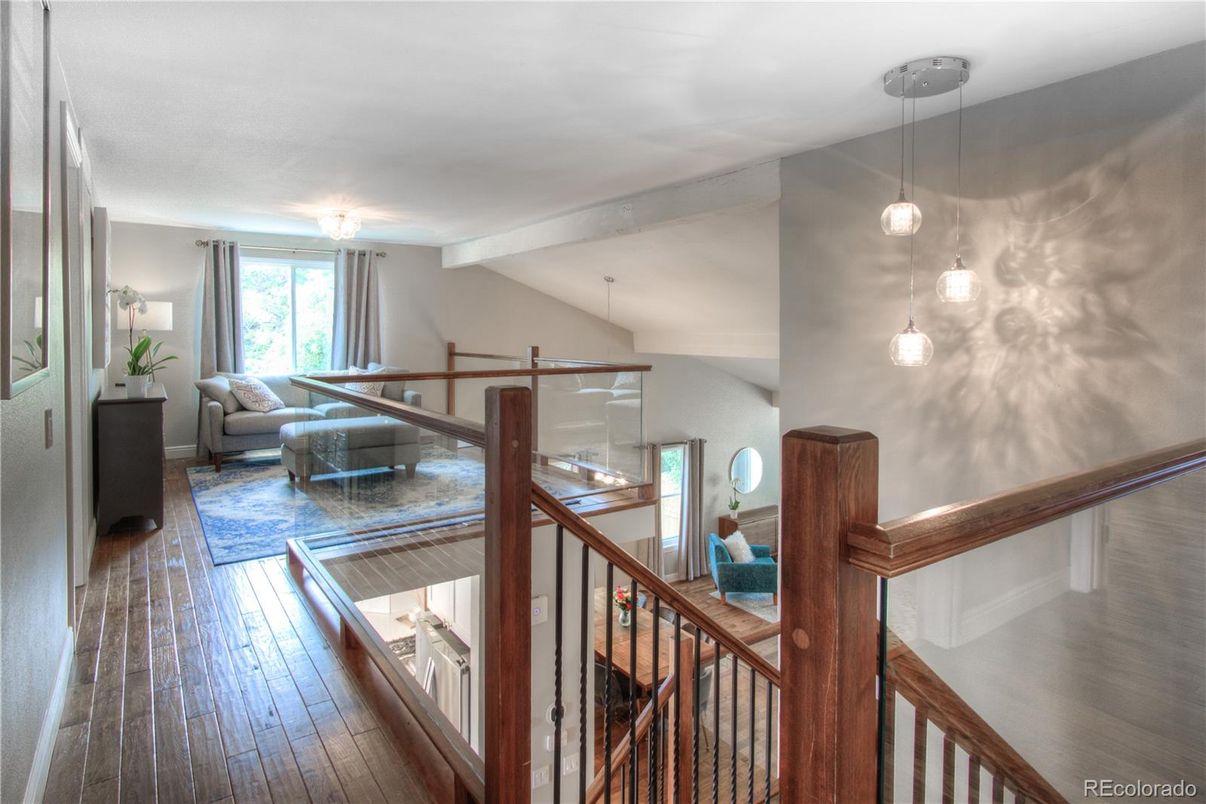 Interior, Pendant Lights, Wood Texture Flooring