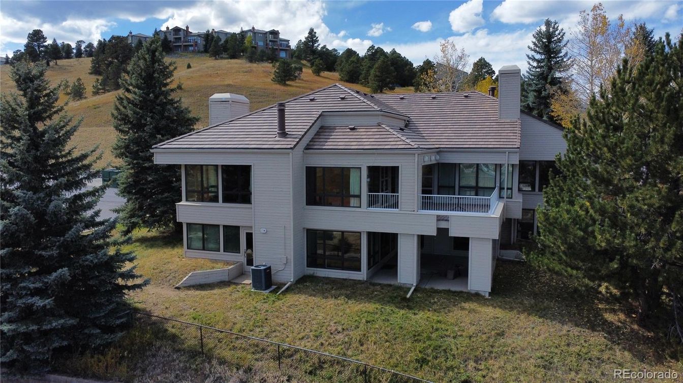 Backyard, Exterior, Facade, Queen Anne Victorian