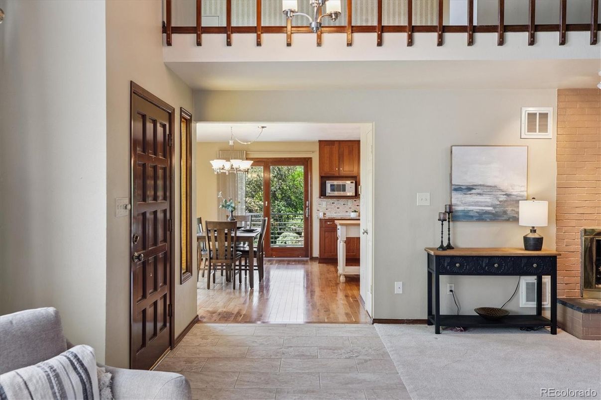 Chandelier, Dining room, Interior, Pendant Lights, Wood Texture Flooring