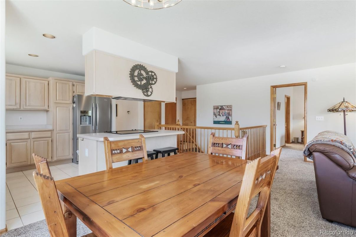 Dining room, Interior, Kitchen, Recessed Lighting, Stainless Steel Appliances