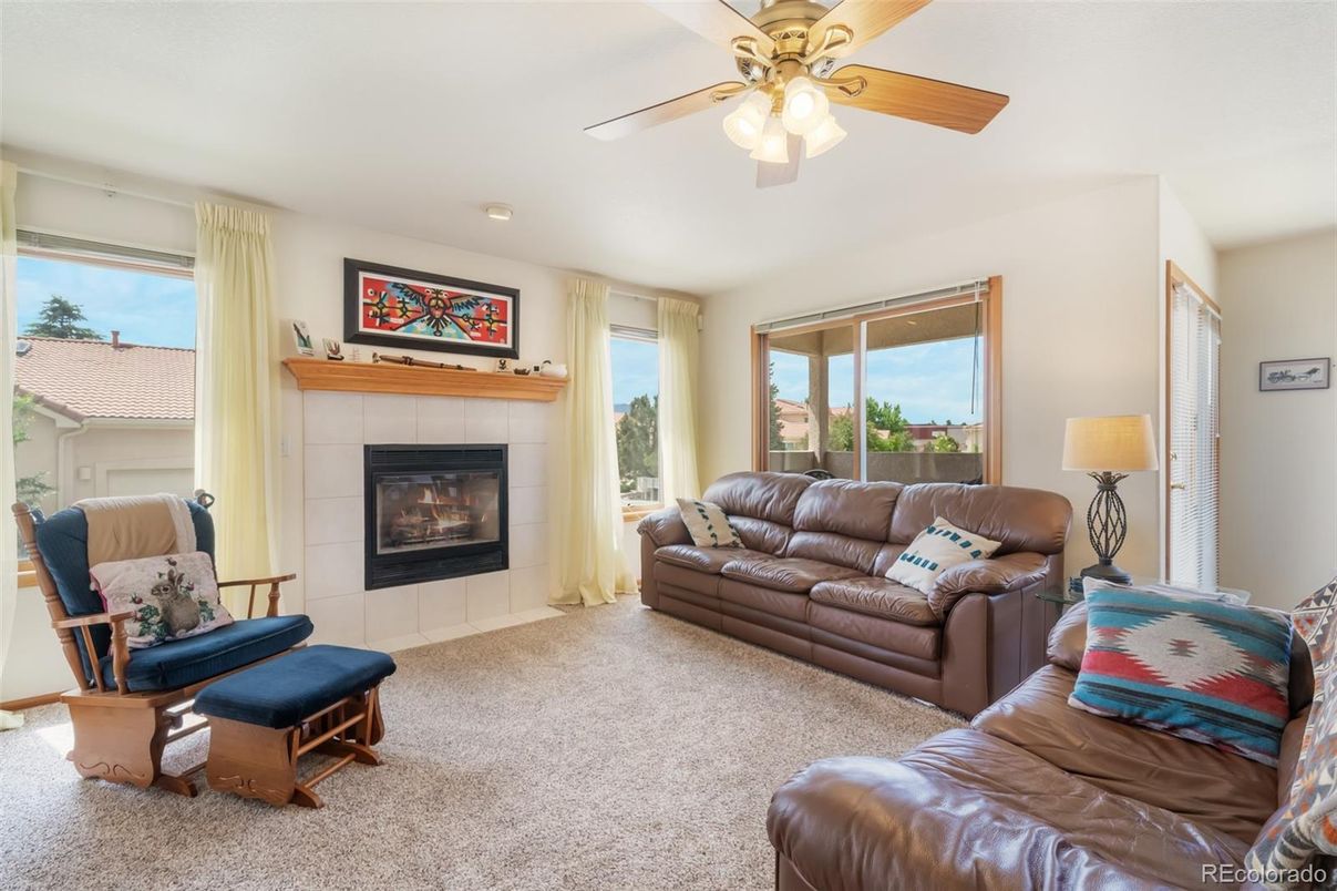 Fireplace, Interior, Living room