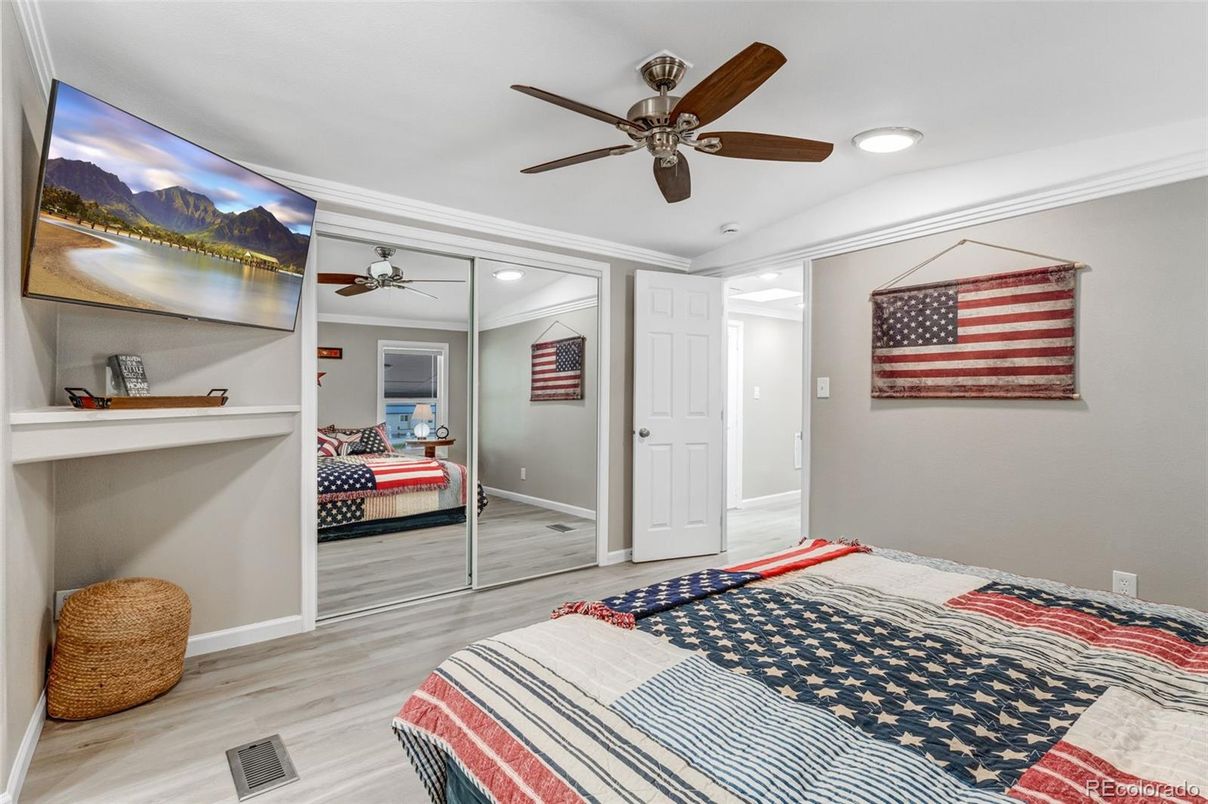 Bedroom, Interior, Recessed Lighting, Wood Texture Flooring