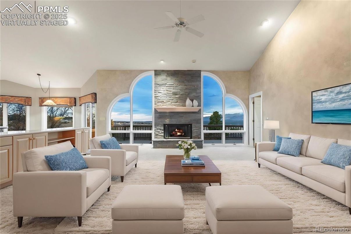 Fireplace, Interior, Living room, Pendant Lights, Recessed Lighting