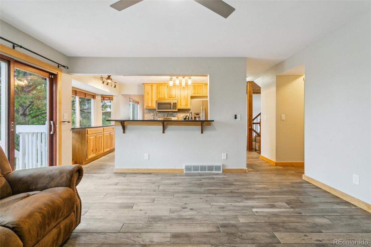 Chandelier, Interior, Kitchen, Wood Texture Flooring