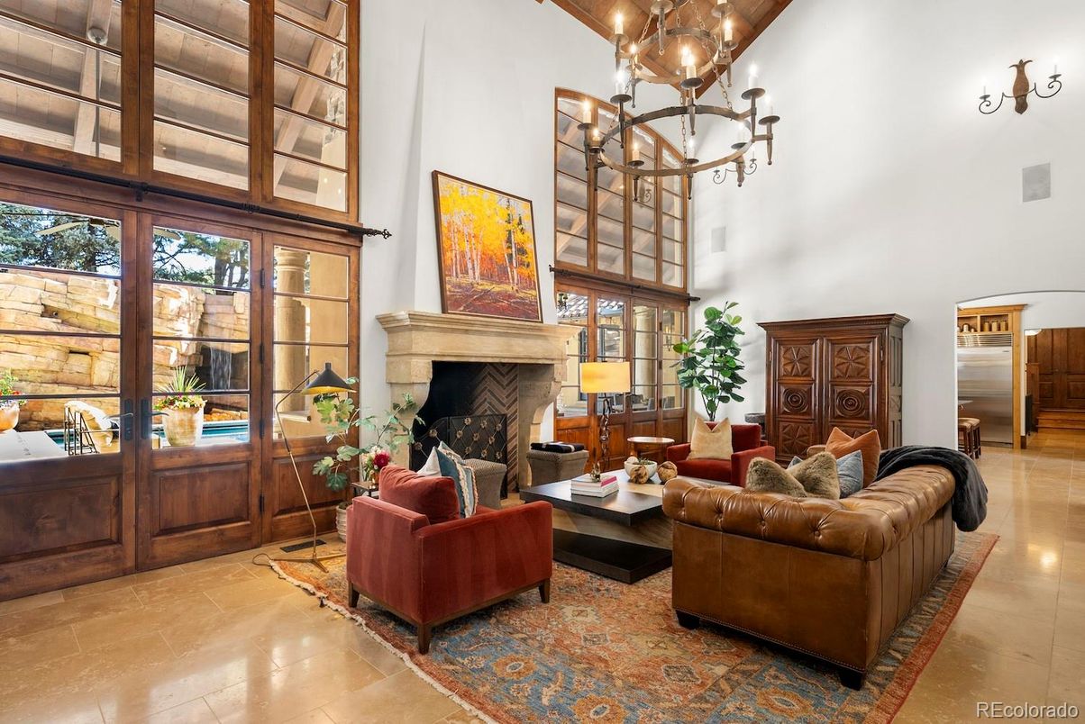 Chandelier, Fireplace, Interior, Living room