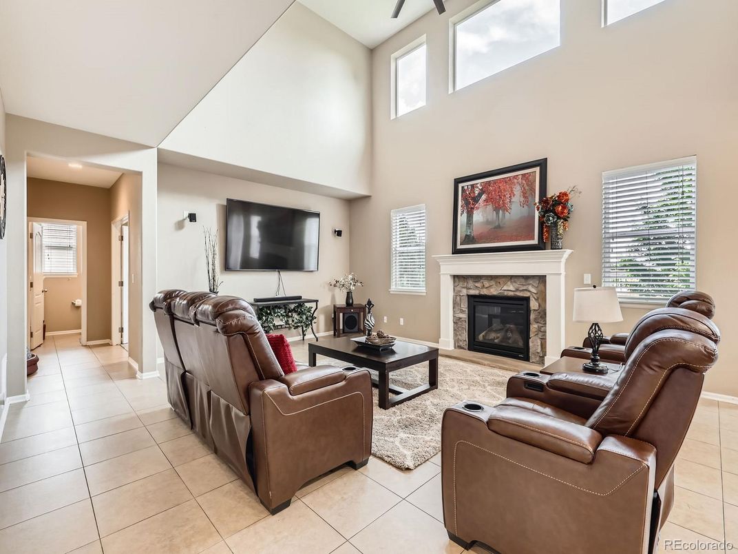 Fireplace, Interior, Living room, Recessed Lighting