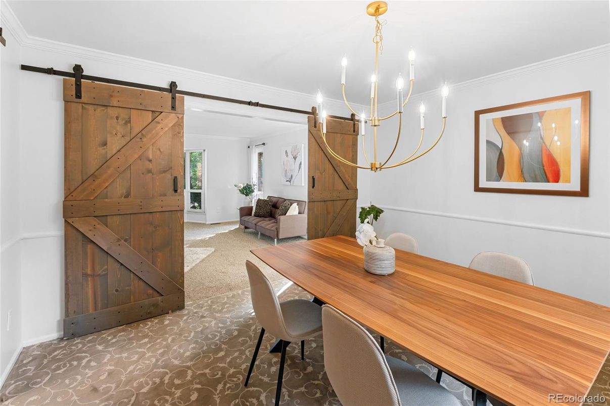 Chandelier, Dining room, Interior