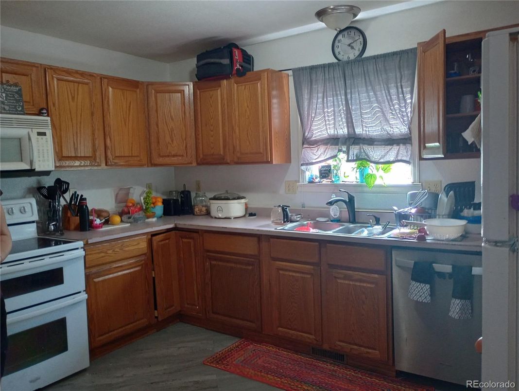 Interior, Kitchen, Wood Texture Flooring