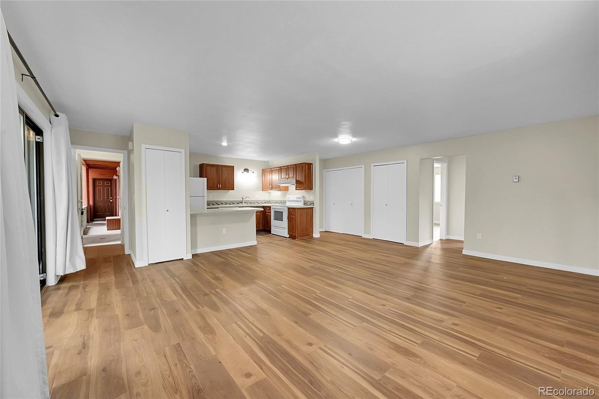 Empty room, Interior, Kitchen, Wood Texture Flooring