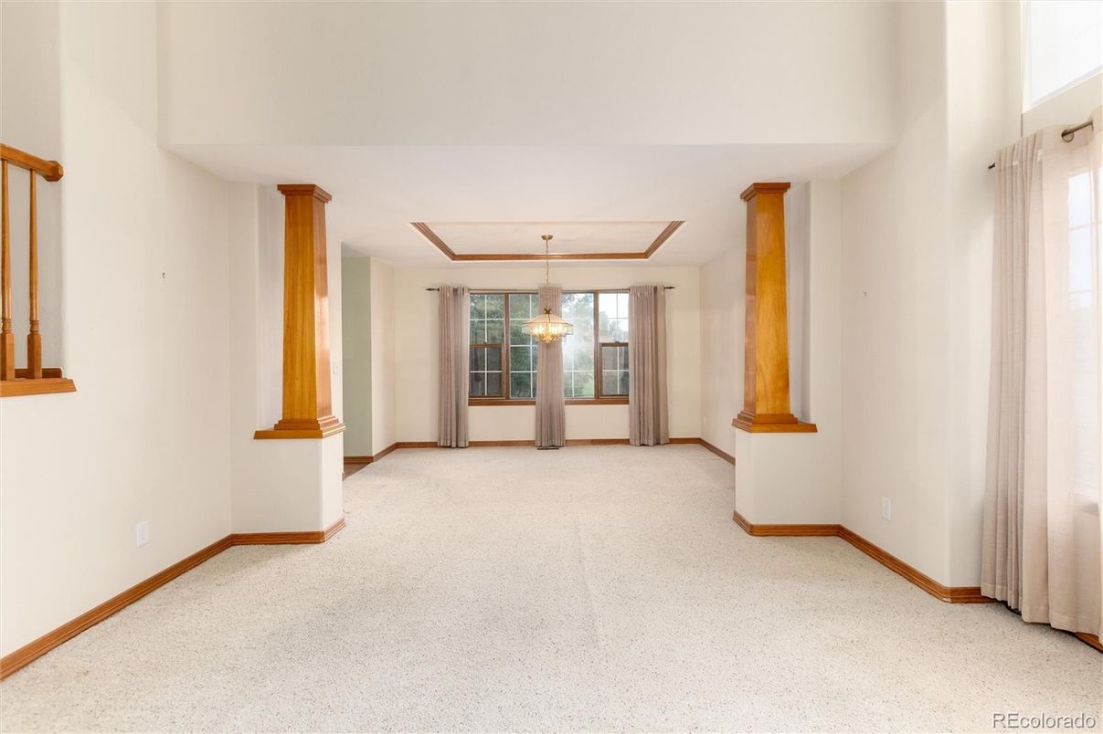 Chandelier, Empty room, Interior