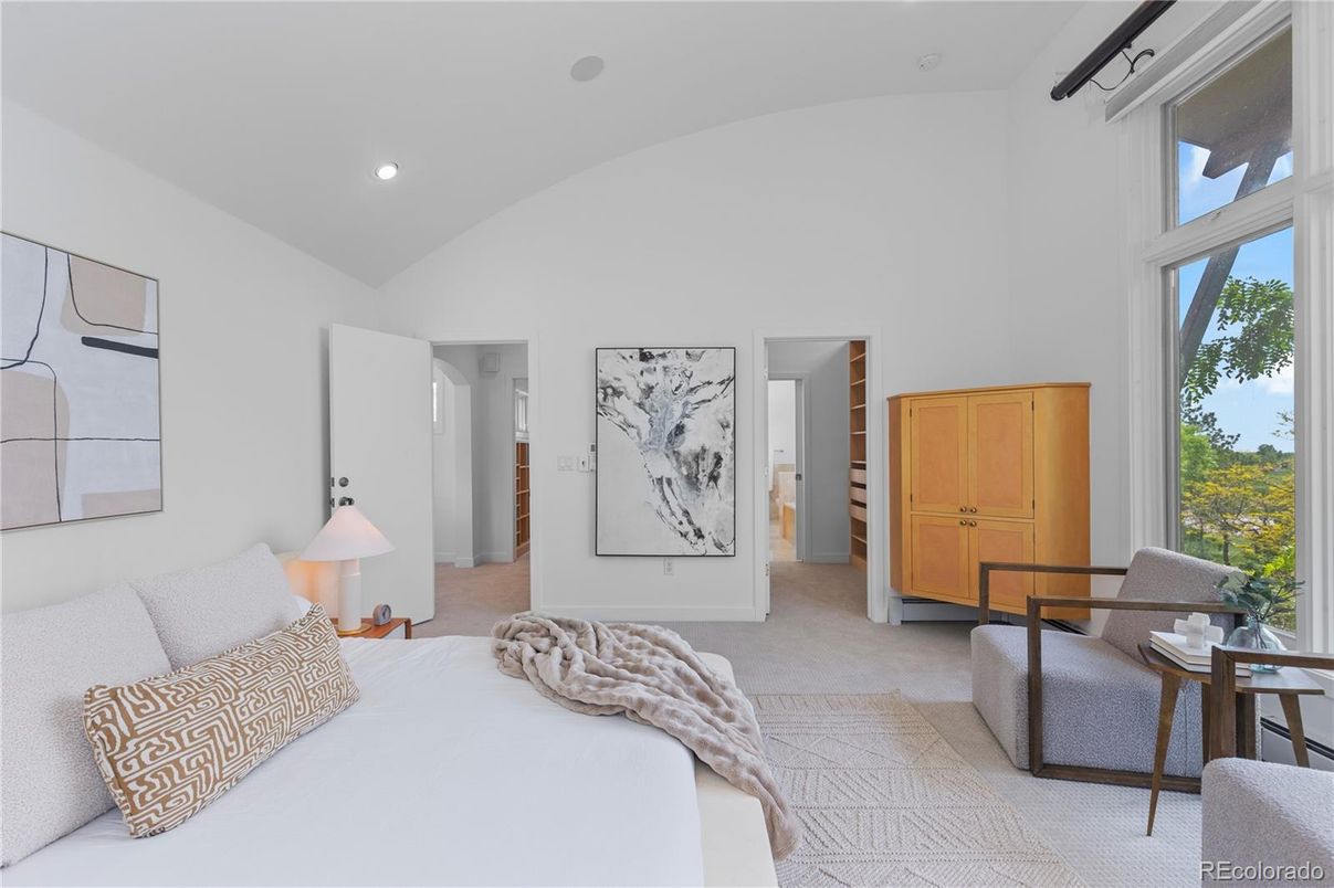 Bedroom, Interior, Recessed Lighting