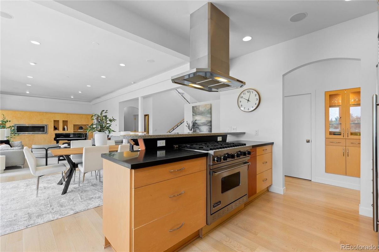 Dining room, Interior, Kitchen, Recessed Lighting, Stainless Steel Appliances, Wood Texture Flooring