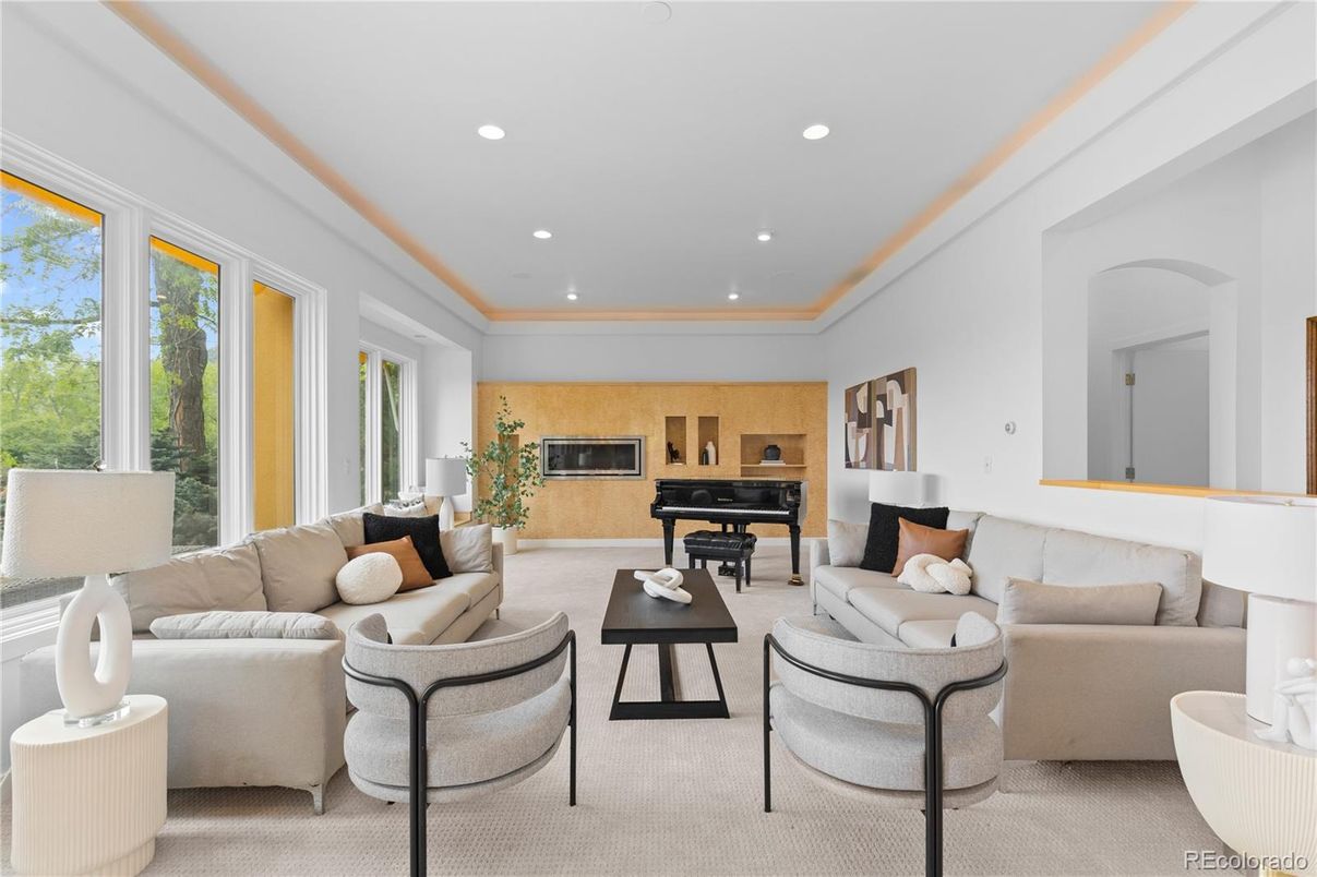 Interior, Living room, Piano, Recessed Lighting