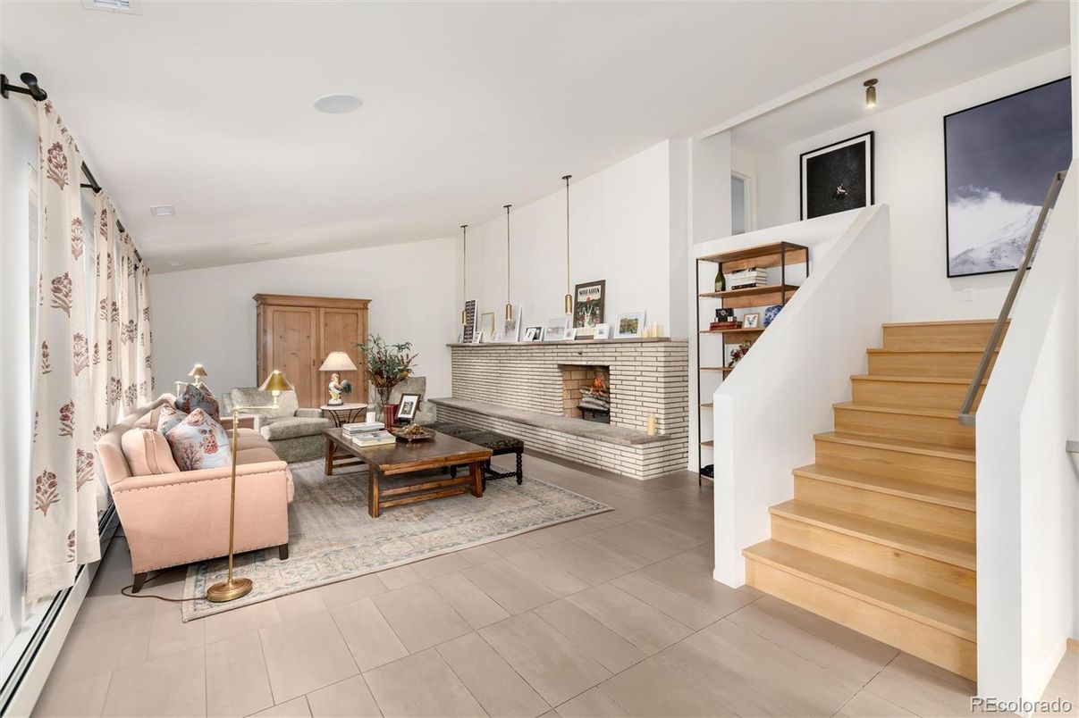 Fireplace, Interior, Living room, Recessed Lighting