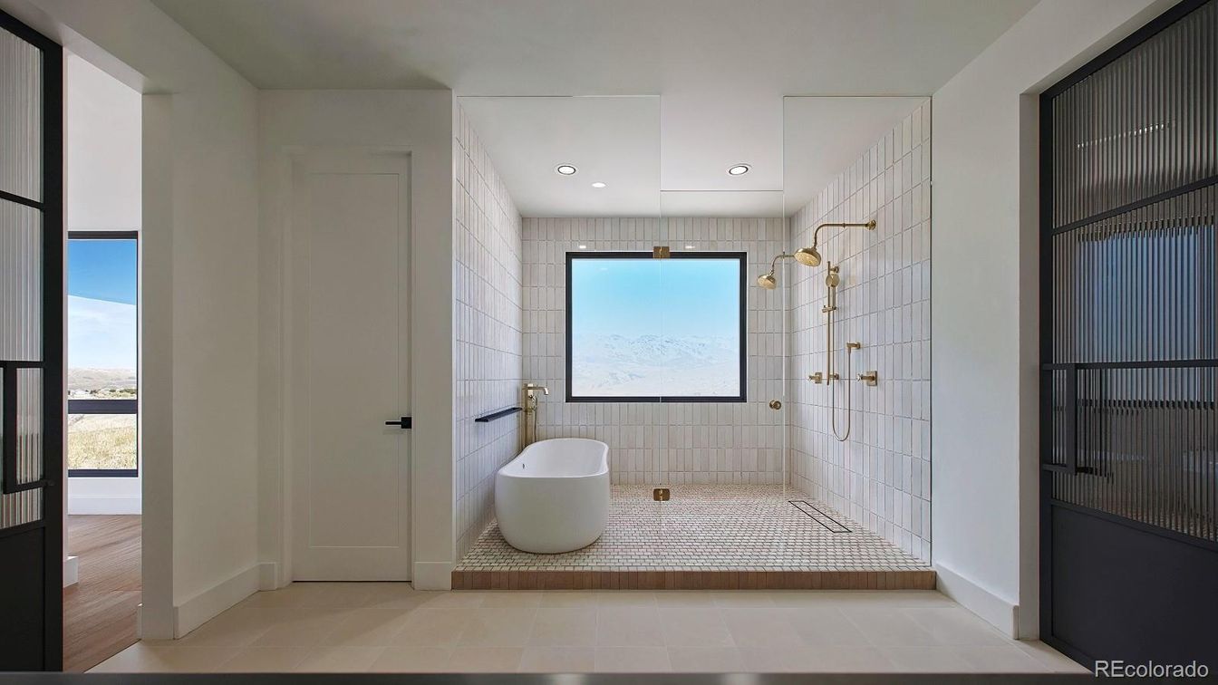 Bathroom, Free Standing Baths, Interior, Recessed Lighting