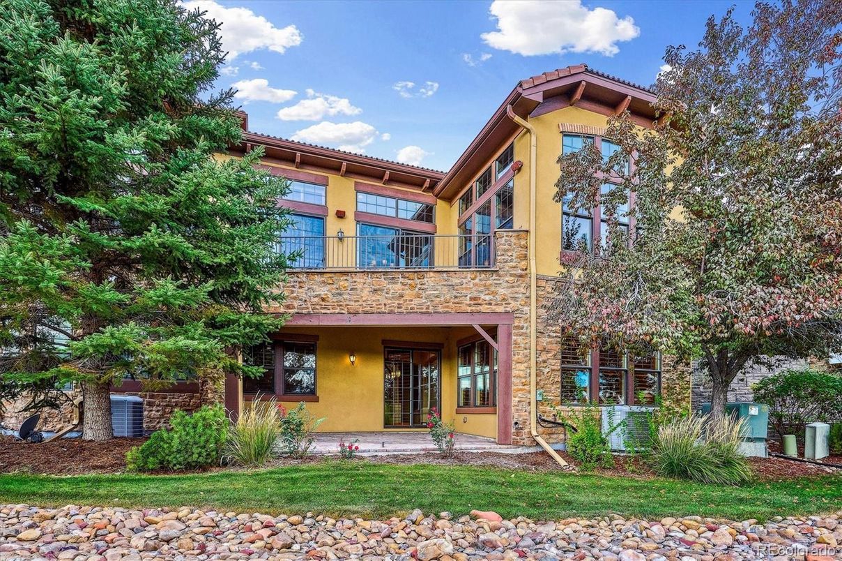 Exterior, Facade, Mediterranean