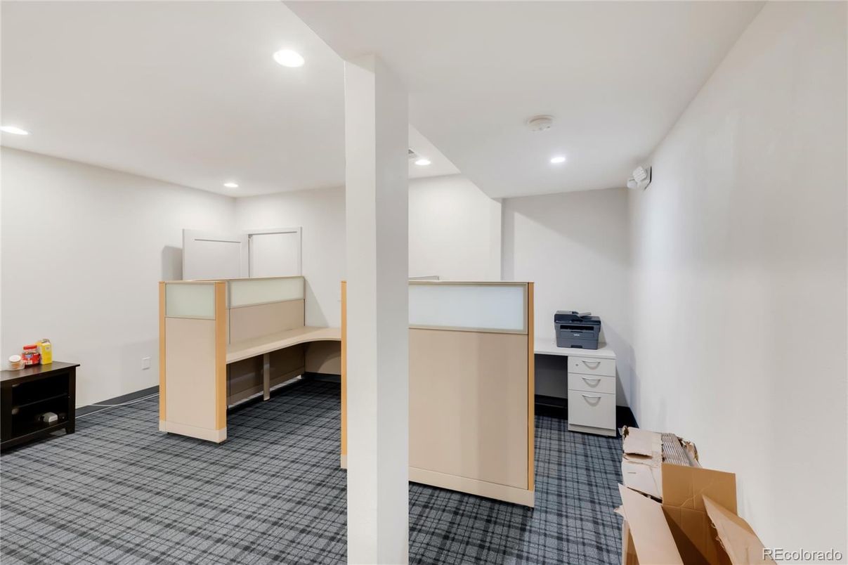 Interior, Recessed Lighting