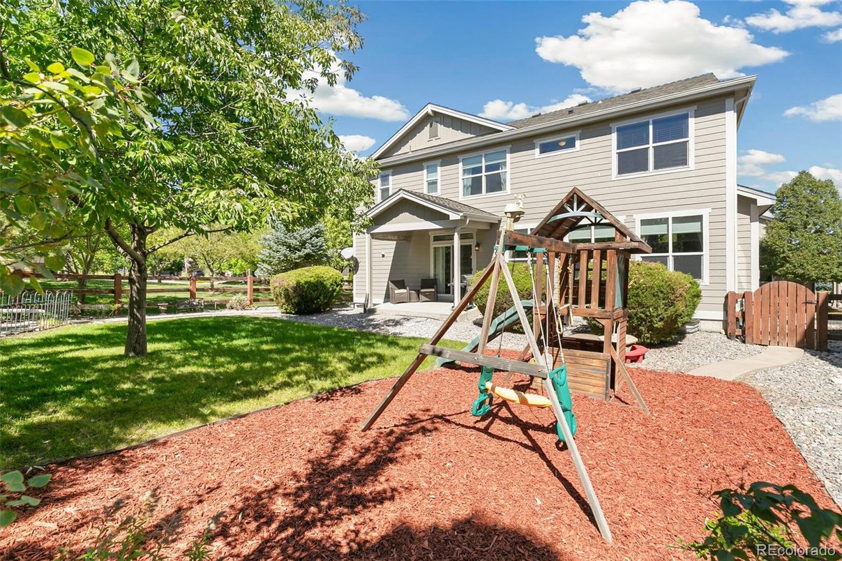 Backyard, Exterior, Playground