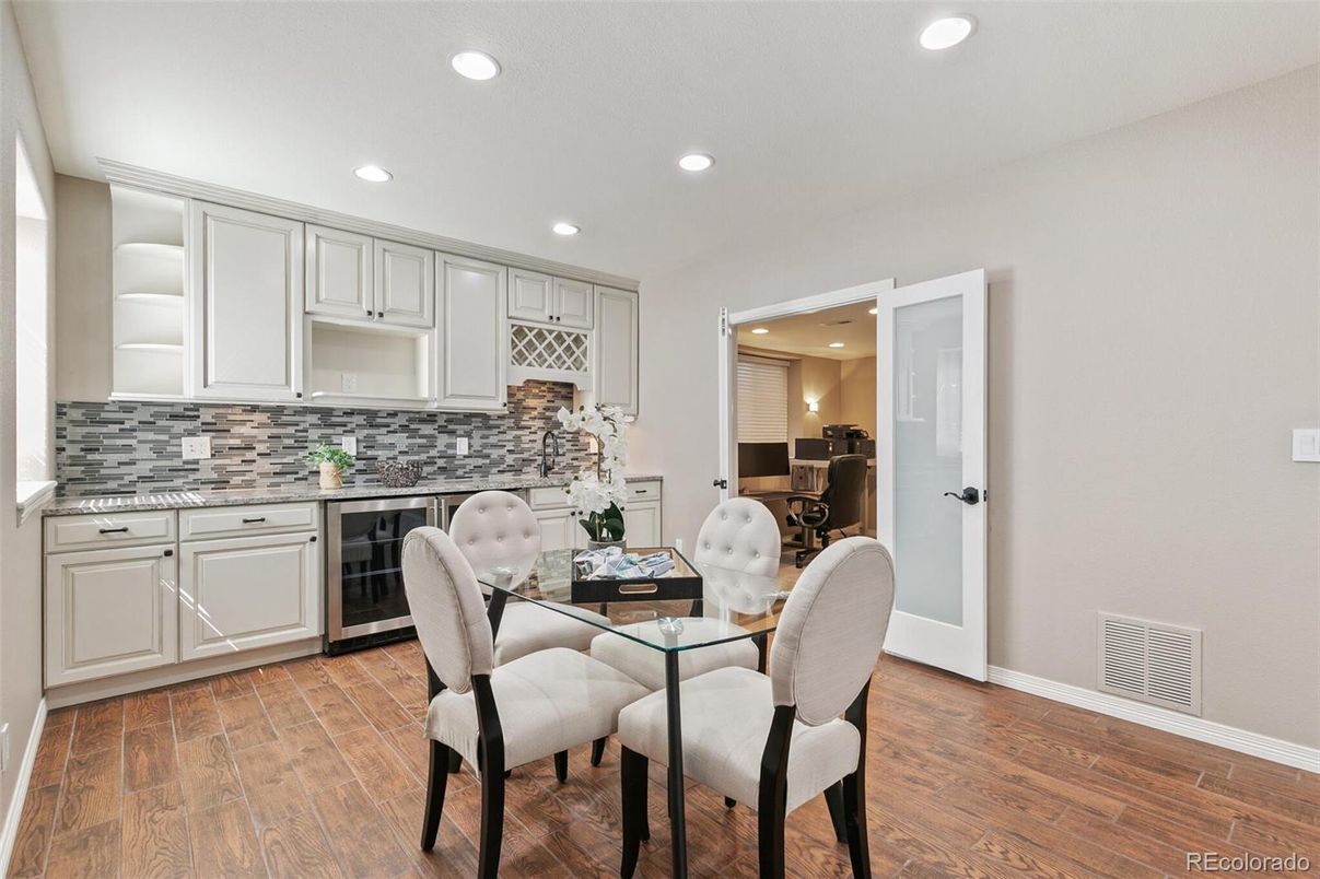 Dining room, Interior, Kitchen, Recessed Lighting, Wood Texture Flooring