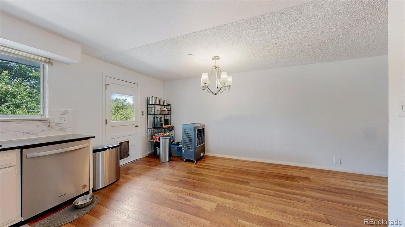 Chandelier, Interior, Kitchen, Wood Texture Flooring