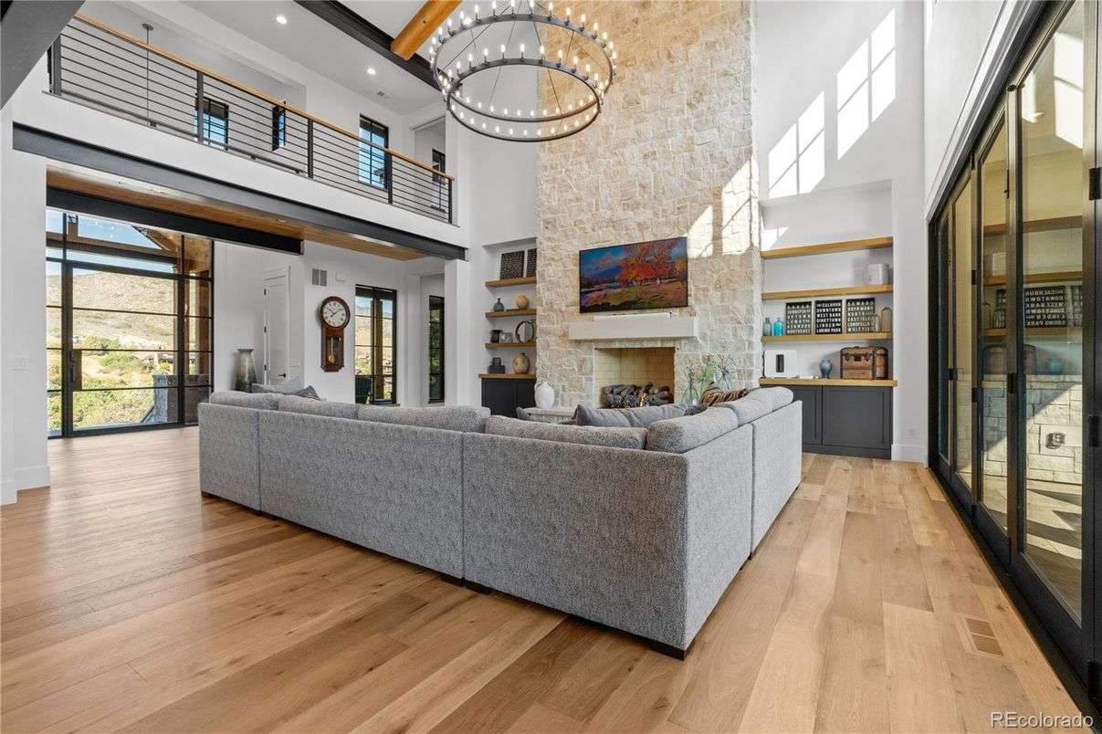 Fireplace, Interior, Living room, Pendant Lights, Recessed Lighting, Wood Texture Flooring