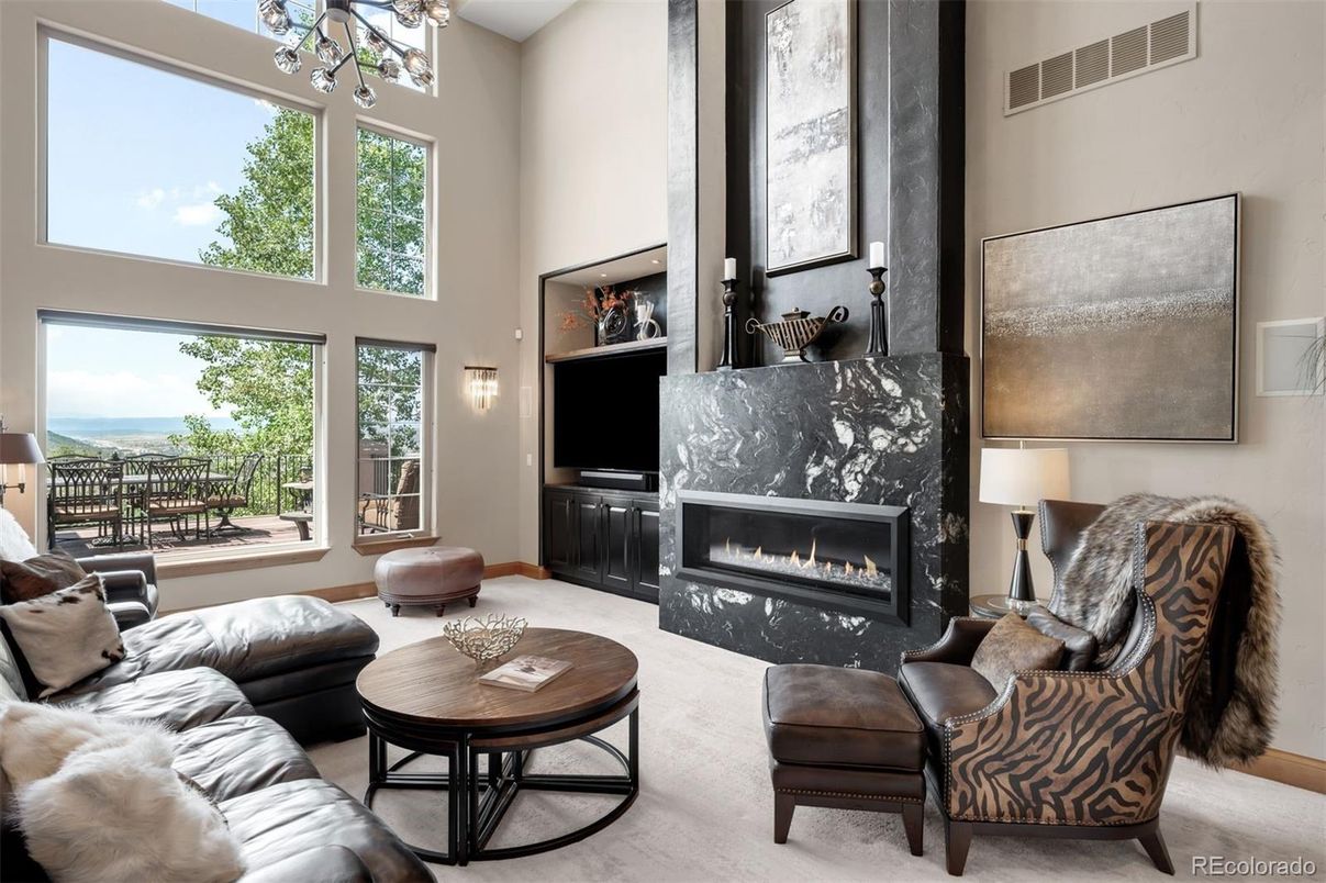 Chandelier, Fireplace, Interior, Living room, Water
