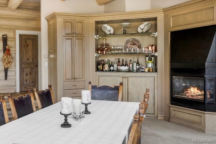 Dining room, Fireplace, Interior