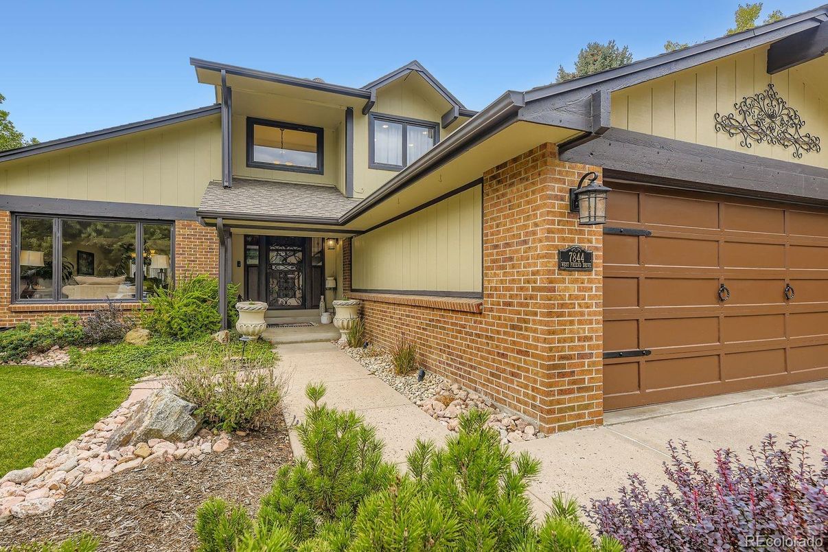 Attached, Exterior, Facade, Brick Facade, Modern