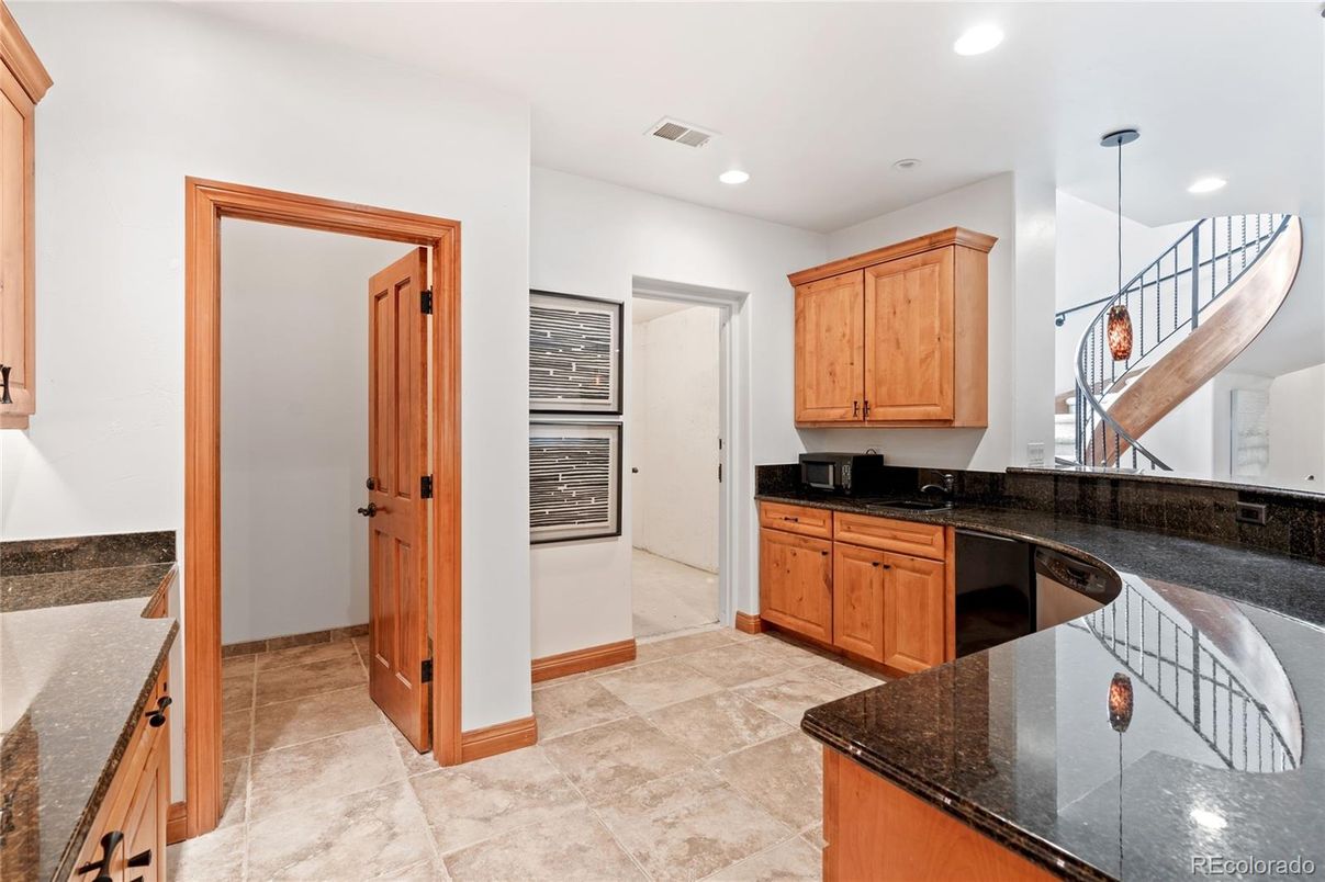 Interior, Kitchen, Pendant Lights, Recessed Lighting