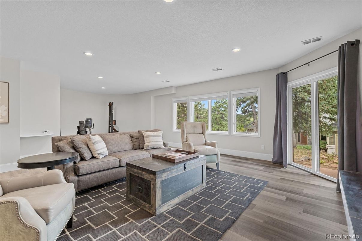 Interior, Living room, Recessed Lighting, Wood Texture Flooring