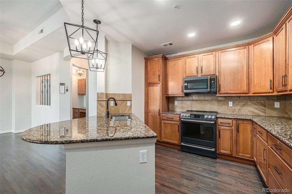 Interior, Kitchen, Pendant Lights, Recessed Lighting, Wood Texture Flooring