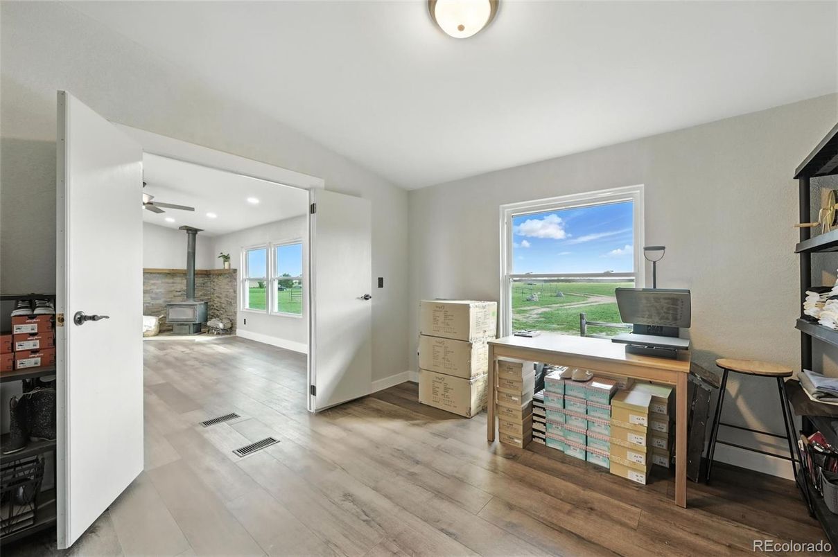 Interior, Recessed Lighting, Wood Texture Flooring