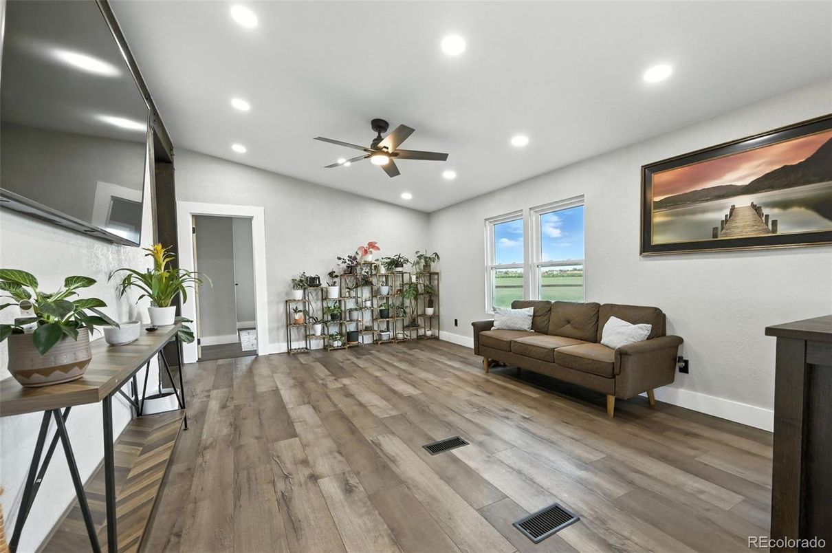 Dining room, Interior, Recessed Lighting, Wood Texture Flooring