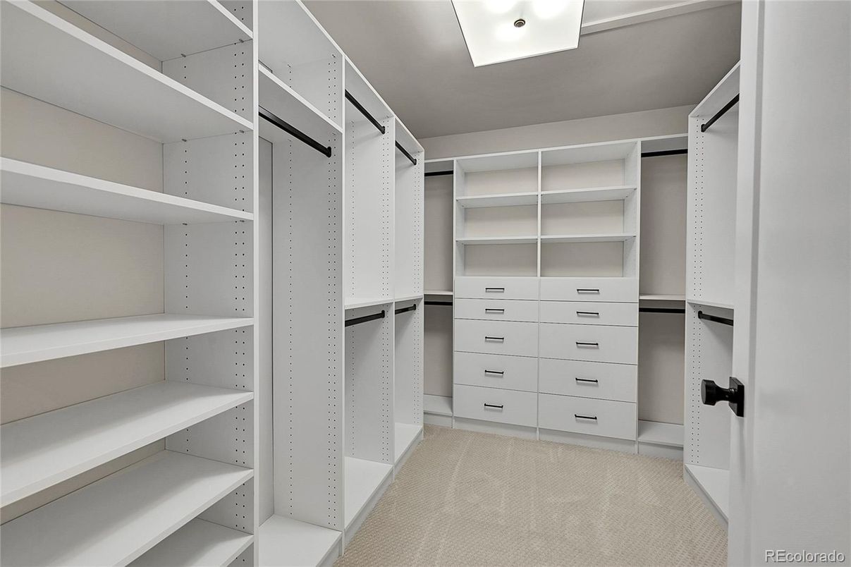 Interior, Walk-in Closets