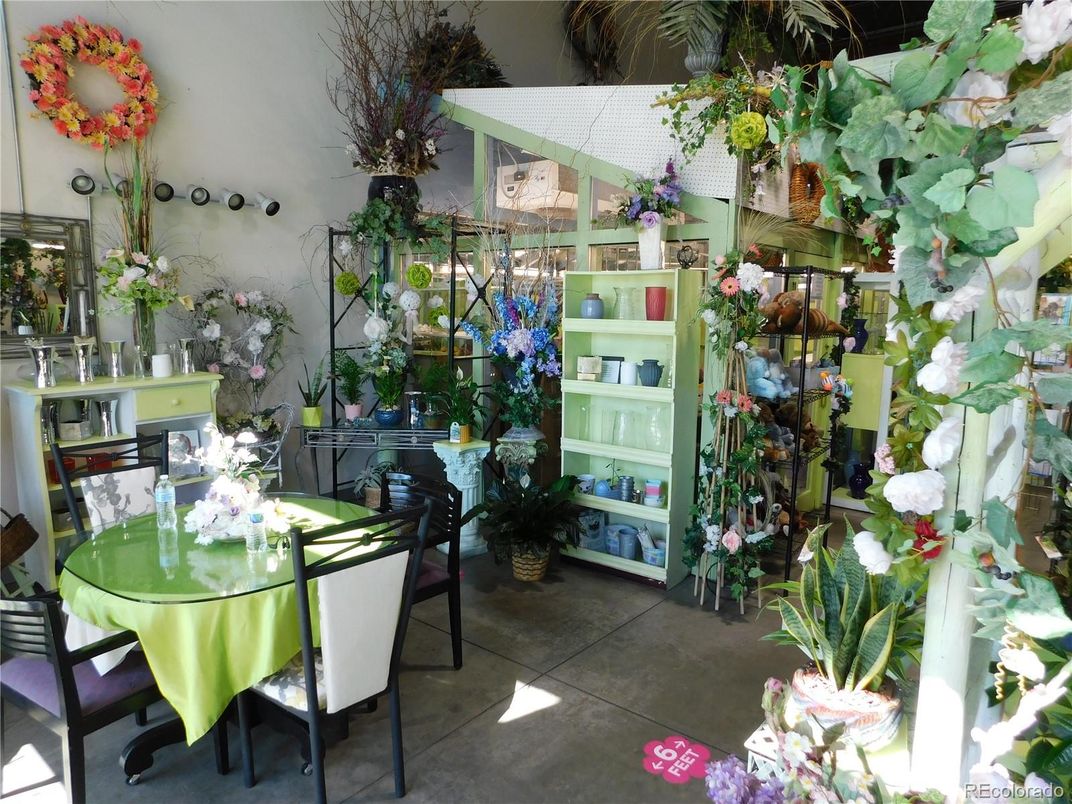 Dining room, Interior