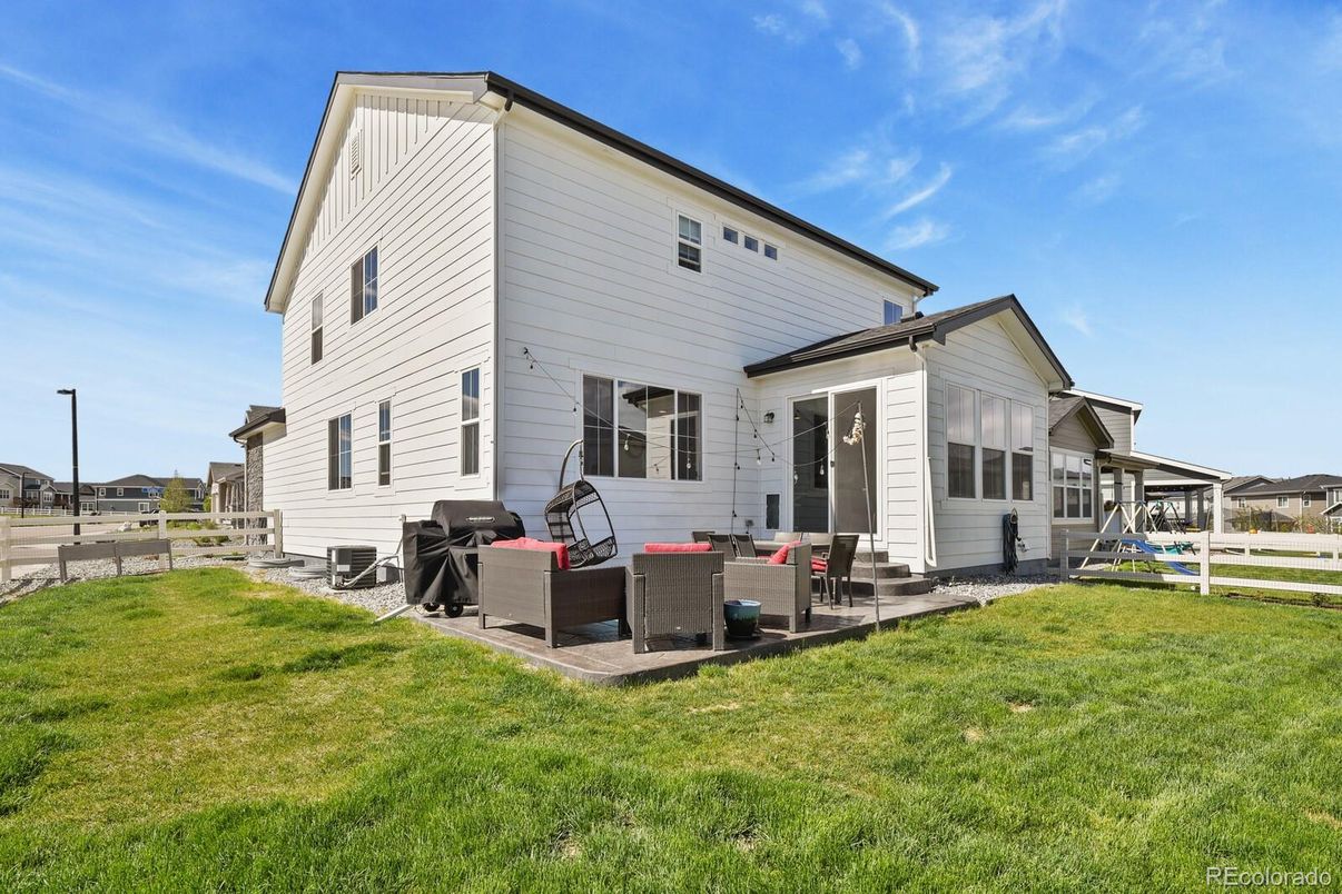 Backyard, Exterior