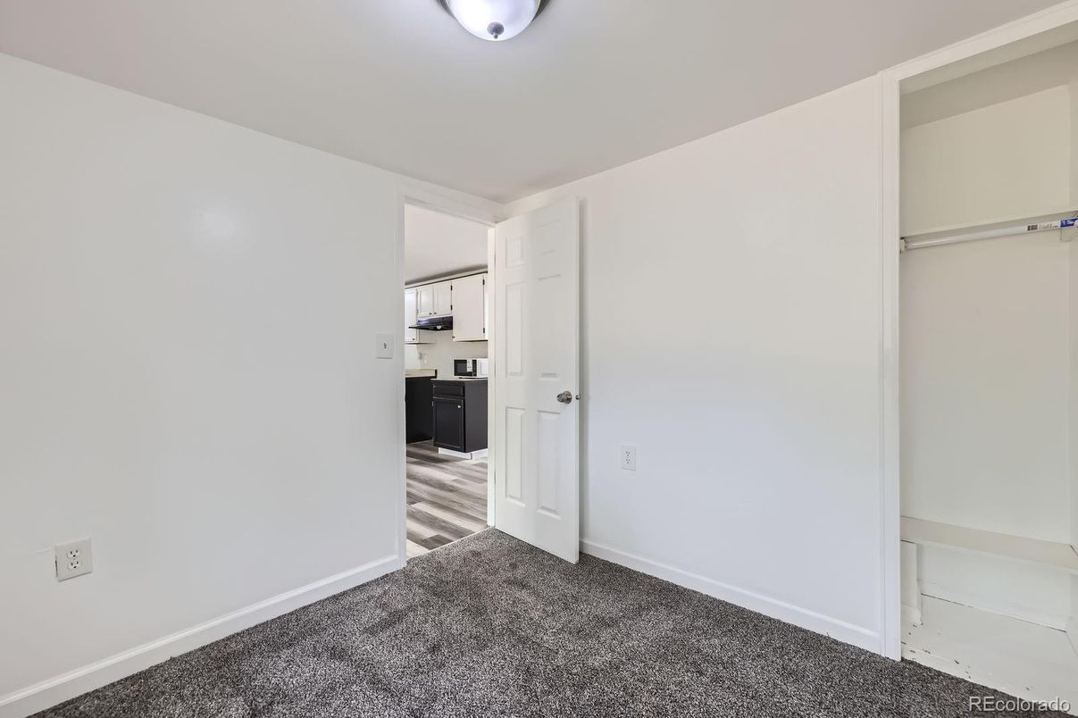 Empty room, Interior, Kitchen
