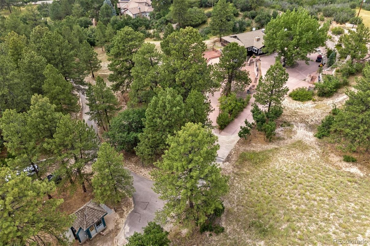 Exterior, Drone