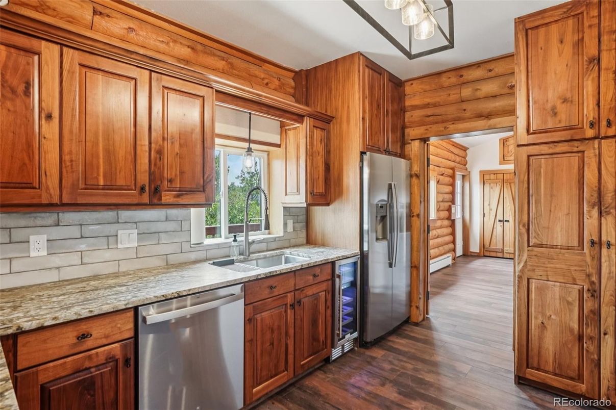 Interior, Kitchen, Pendant Lights, Wood Texture Flooring