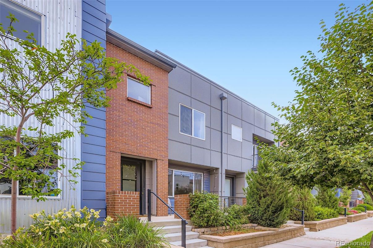 Exterior, Facade, Brick Facade, Modern