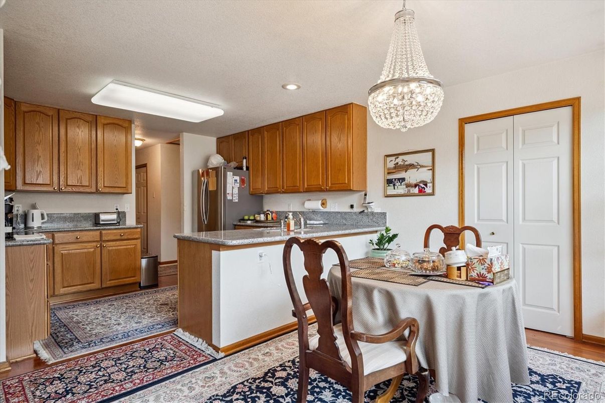 Chandelier, Dining room, Interior, Kitchen, Recessed Lighting, Wood Texture Flooring
