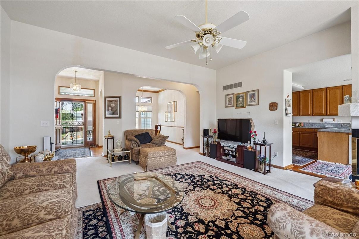 Interior, Living room, Pendant Lights