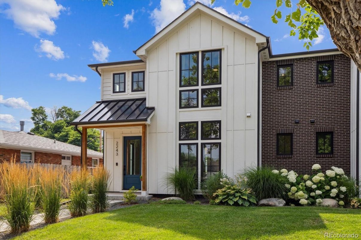 Exterior, Facade, Brick Facade, Farmhouse