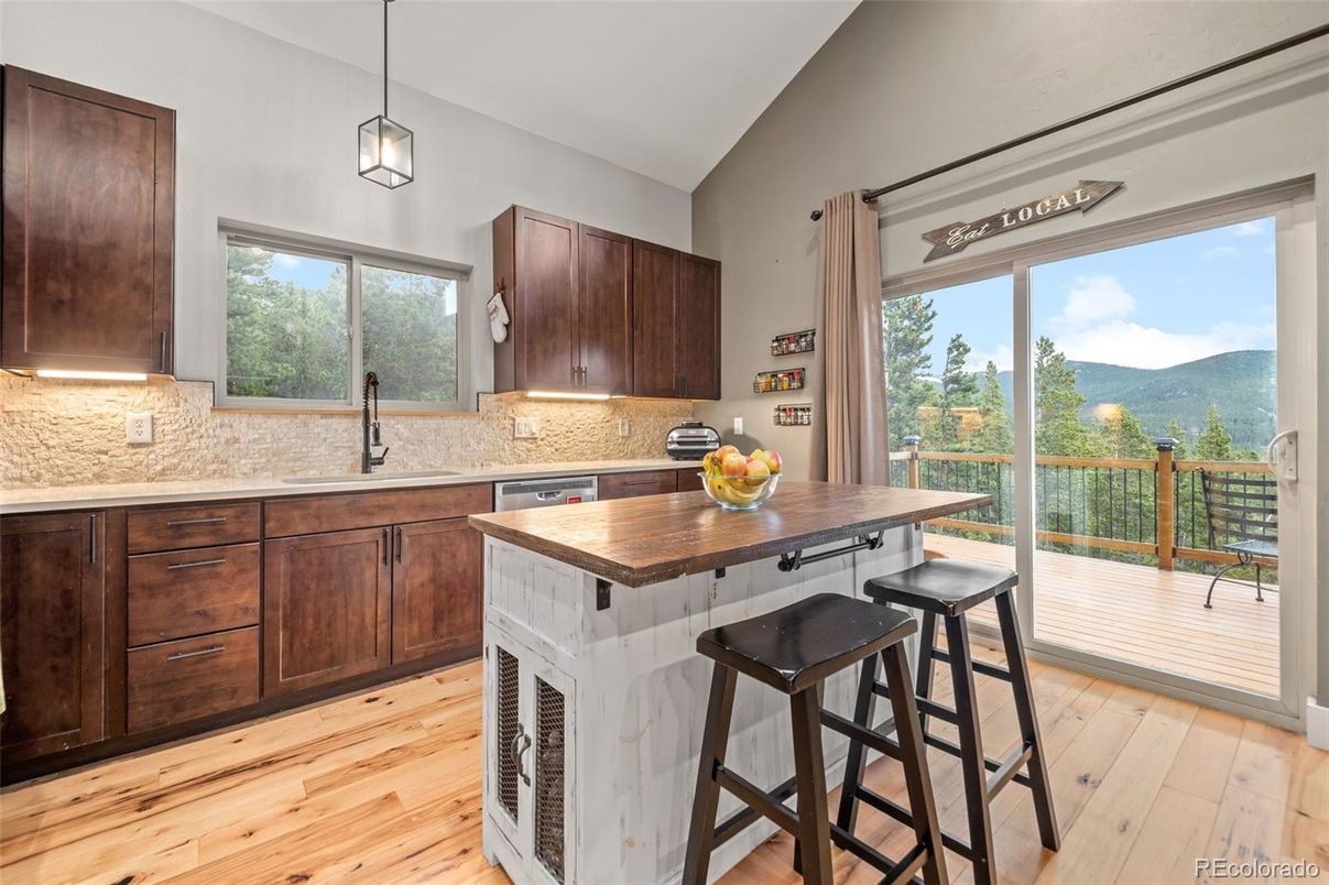 Interior, Kitchen, Pendant Lights, Wood Texture Flooring