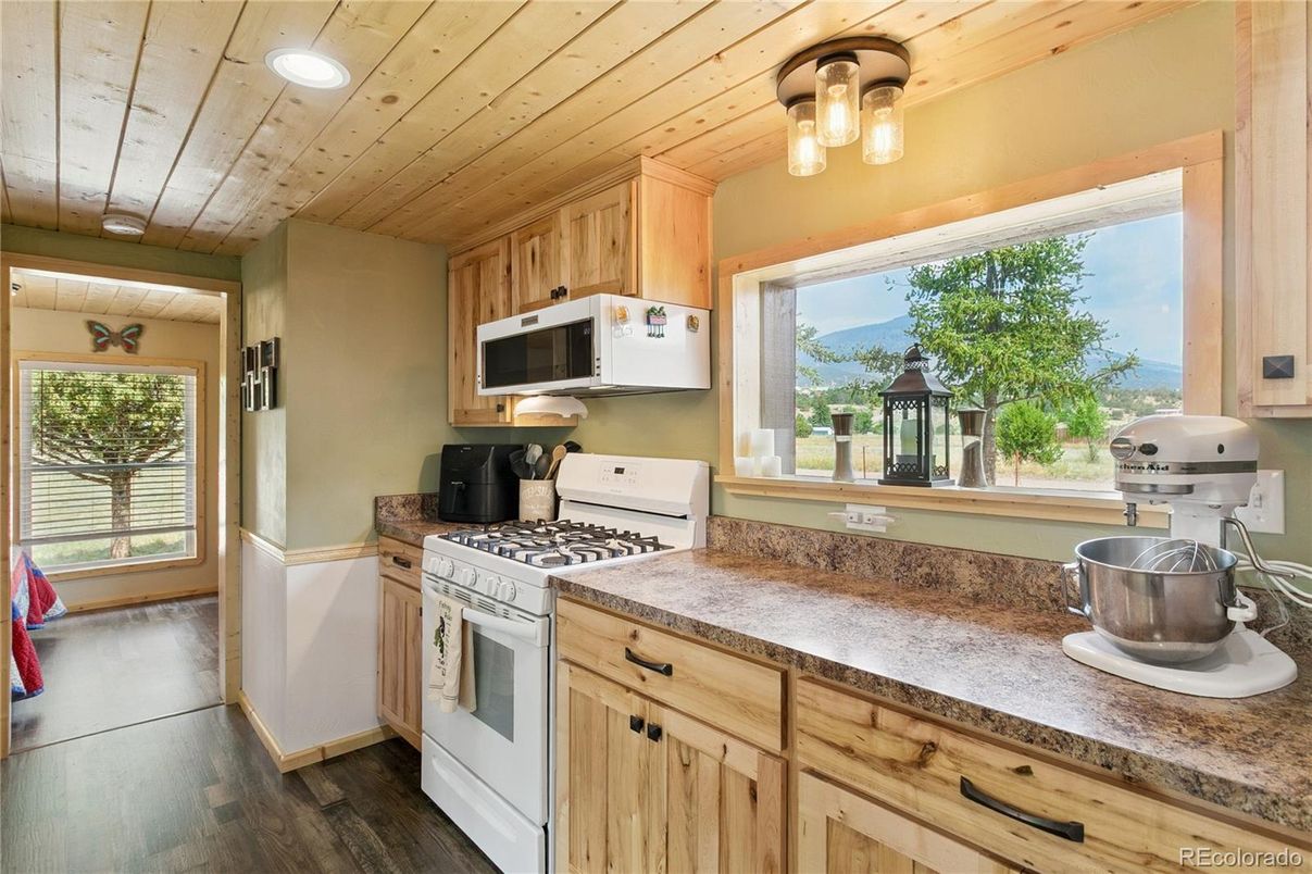 Interior, Kitchen, Recessed Lighting, Wooden Ceilings, Wood Texture Flooring