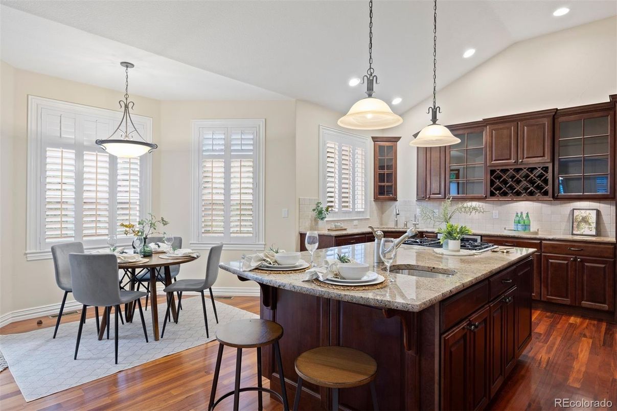 Dining room, Interior, Kitchen, Pendant Lights, Recessed Lighting, Wood Texture Flooring