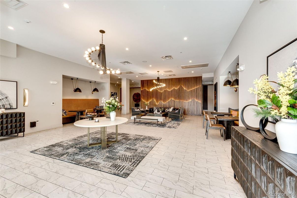 Dining room, Interior, Kitchen, Living room, Marble, Pendant Lights, Recessed Lighting